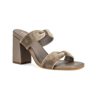 GRAMERCY VELVET MULE / KAANAS